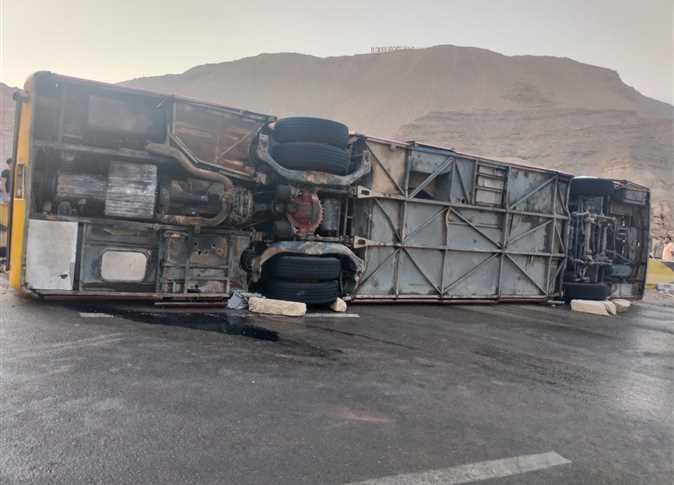 طاروا من الشباك الناجين في واقعة أتوبيس الجلالة يروون شهادات صادمة ولحظات مؤلمة 1 تفاصيل حادث أتوبيس الجلالة والتحقيقات