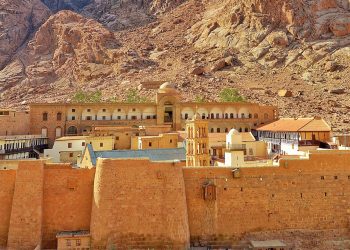 بعد أنباء إخلاء دير سانت كاترين من الرهبان أول رد من محافظة جنوب سيناء