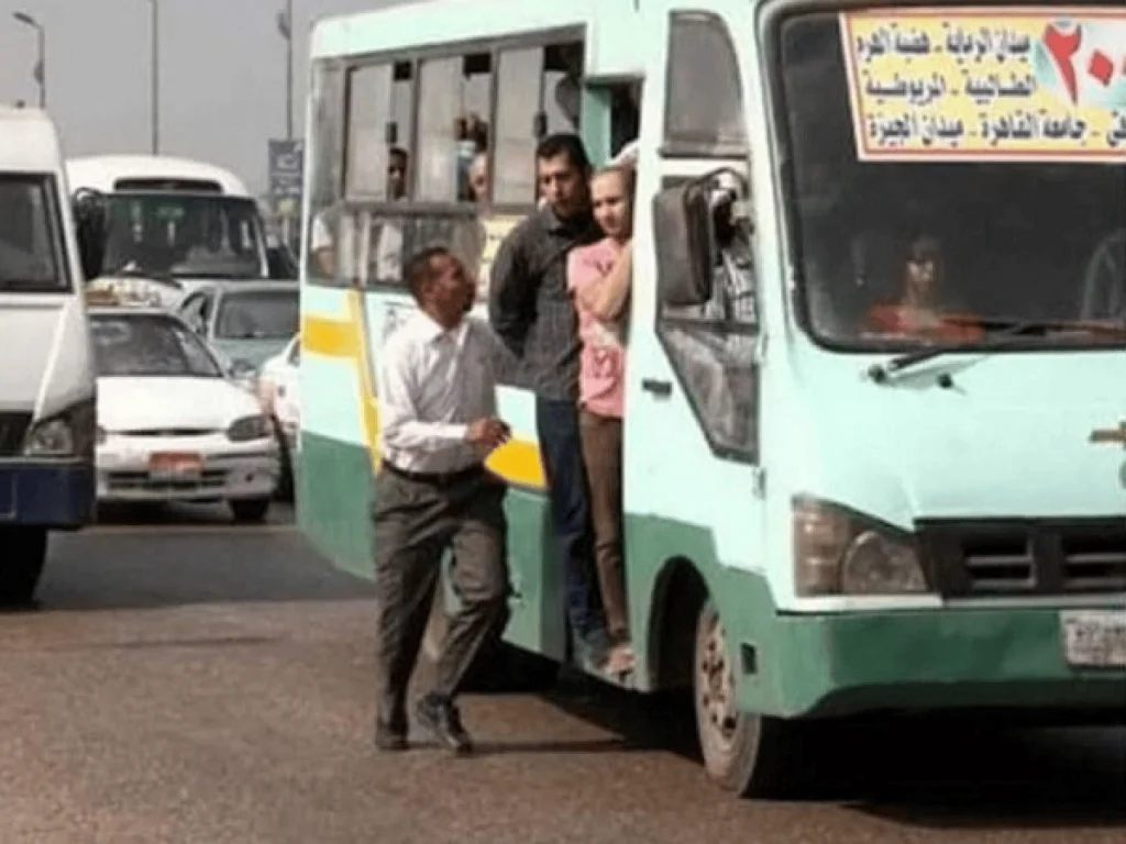 بعد رفع أسعار البنزين والسولار زيادة تعريفة الميكروباص والنقل الجماعي والعام والتاكسي بالقاهرة اعرف وصلت كام 3 زيادة سعر البنزين والسولار