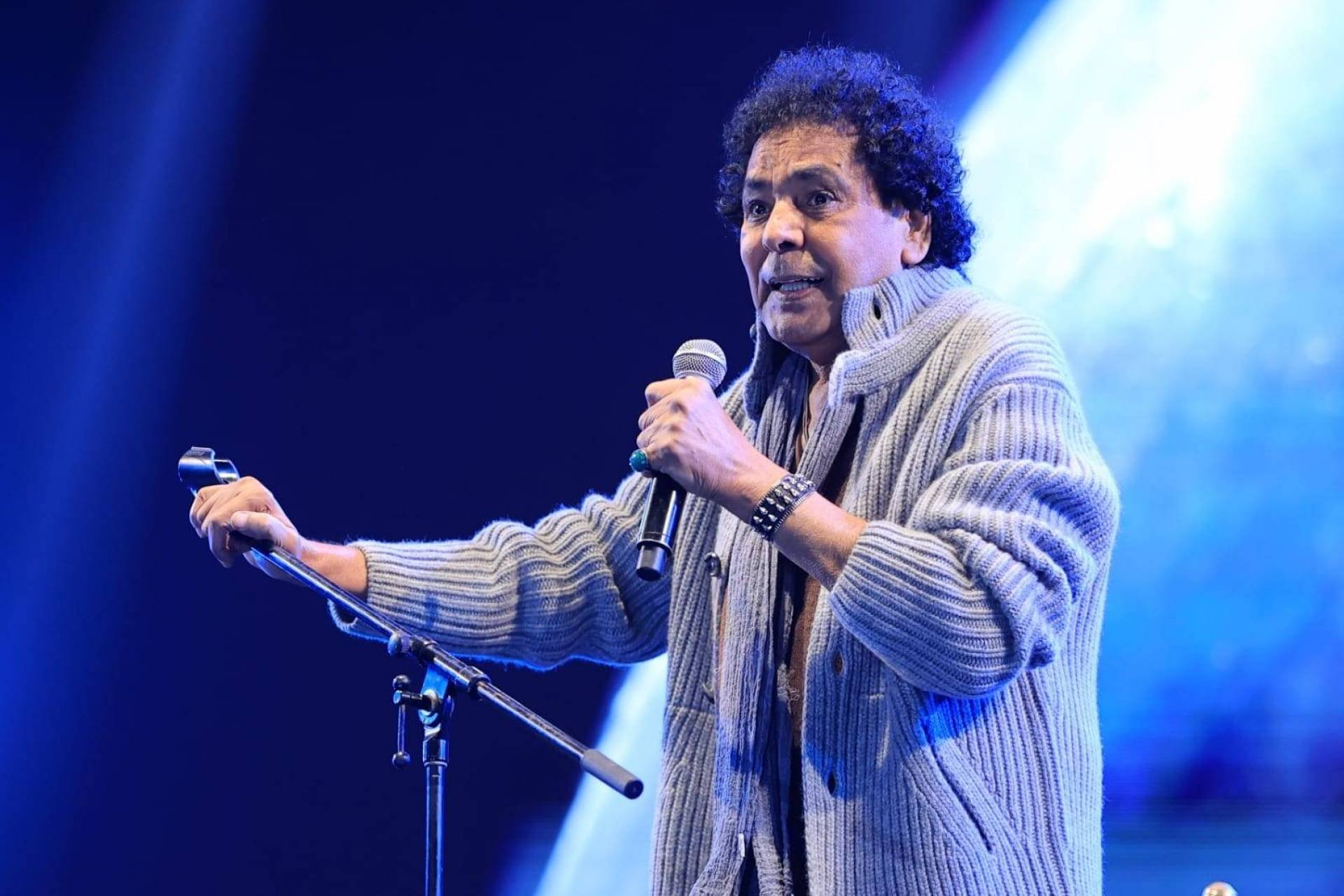 بيان مهم من عائلة الكينج محمد منير تكشف فيه عن تطورات حالته الصحية 4 الكينج