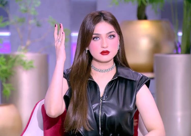 ياسمين عز توجه نصيحة للسيدات اقلعي دهبك فورًا واديهوله لو فرعونك عنده أزمة مادية 1 yasin lar