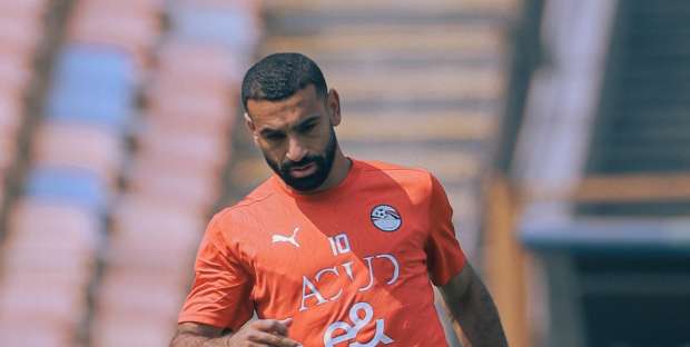 محمد صلاح يتلقى عرض خيالي والفرعون المصري يؤجل التوقيع ويكشف التفاصيل 2 الكورة في ملعب صلاح