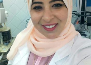 فيديو طبيبة النساء والتوليد