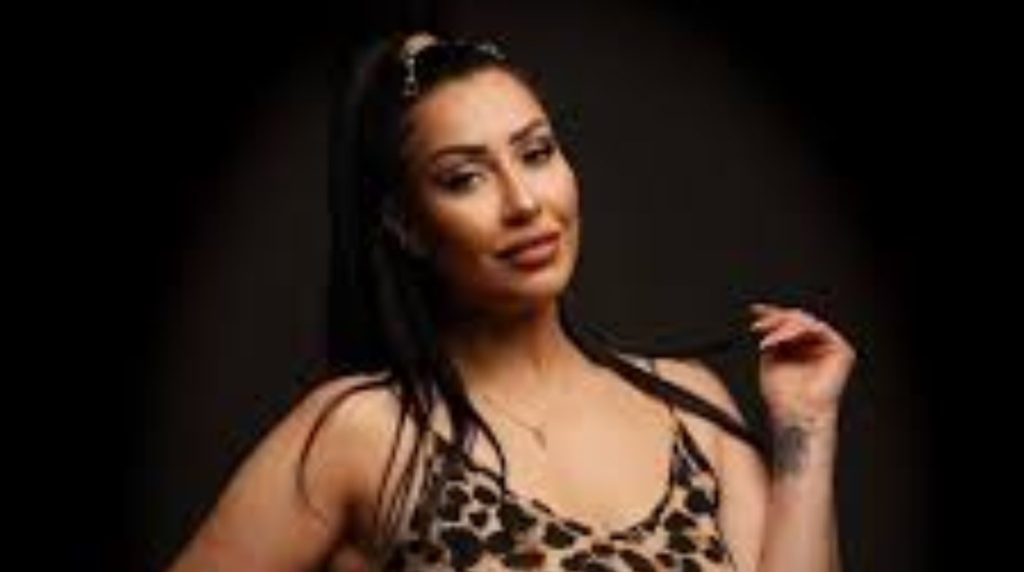 تصريح محامي المتهمة داليا فؤاد المذيعة الشهيرة خلال تجديد حبسها لحيازتها المخدرات 2 المخدر المضبوط مع المذيعة داليا فؤاد