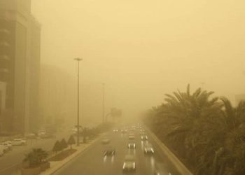 نصائح عاجلة من الأرصاد الجوية الابتعاد عن اللوحات الإعلانية والبسوا الكمامات
