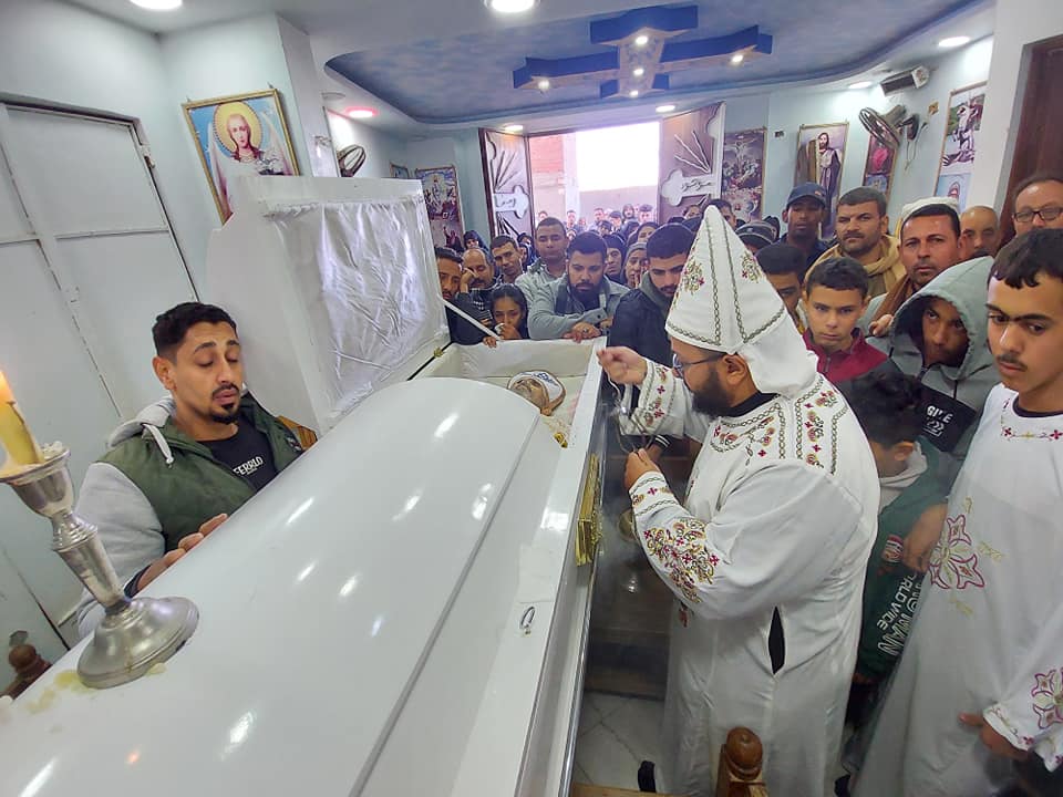 نياحة أبونا فليمون عجائبي بعد صراع طويل مع المرض وحزن عارم بين اقباط ايبارشية ملوي 4 نياحة أبونا فليمون عجائبي