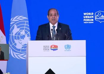 الرئيس السيسي يوجه 10 رسائل تشكل خارطة طريق بشان مستقبل المدن الذكية