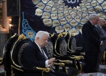 اتقوا الله مرتضى منصور يفتح النار على الفنانات في مهرجان الجونة خلال عزاء مصطفى فهمي