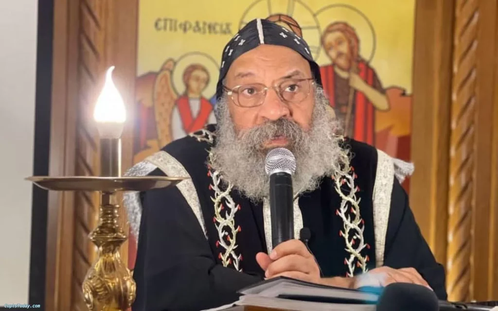 الأنبا رافائيل اسقف عام كنائس وسط القاهرة يكشف أسباب تجريد الكاهن من خدمته وكهنوته 2 الأنبا رافائيل