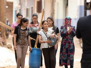نجيب ساويرس يدعم فيلم رفعت عيني للسما شوفوا بنات الصعيد الجدعان 3 قصة فيلم رفعت عيني للسما