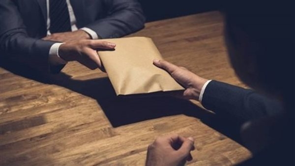 القبض على مسئول كبير متلبسا بالرشوة ننشر التفاصيل كاملة 1 rashwa