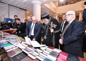 البابا تواضروس الثاني يشكر دار الكتاب المقدس ويعلن الاستقرار الديني ينشئ مواطن أكثر إنتاج ووطنية