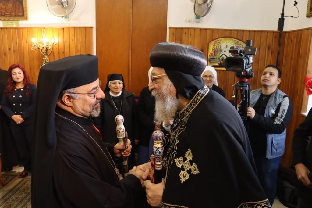بالصور البابا تواضروس الثاني يقدم تهنئة لبطريرك الأقباط الكاثوليك بمناسبة عيد الميلاد المجيد 4 البابا تواضروس الثاني يقدم تهنئة لبطريرك الأقباط الكاثوليك