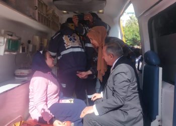 بالفيديو العناية الإلهية تنقذ محافظ بورسعيد من حادث صعق كهرباء وإصابة حارسه أثناء تفقد حريق مدرسة