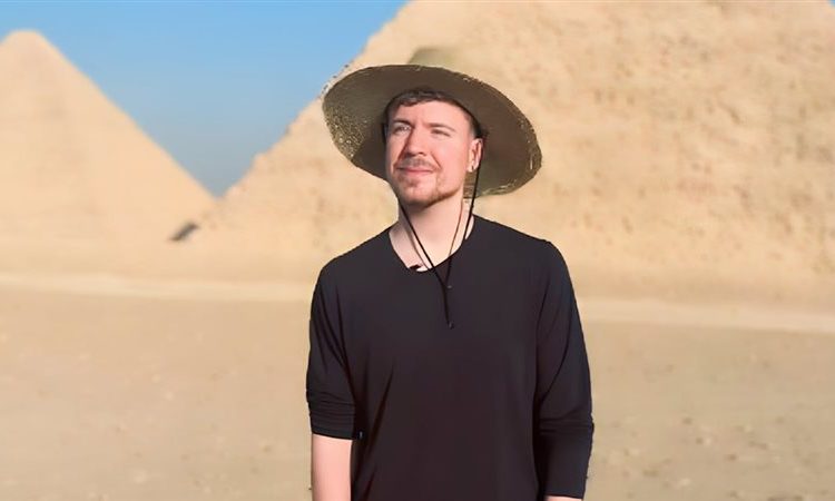 كلمة السر 20 مليون جنيه زاهي حواس يكشف حقيقة تأجير الأهرامات لـ يوتيوبر أمريكي 1 download 37