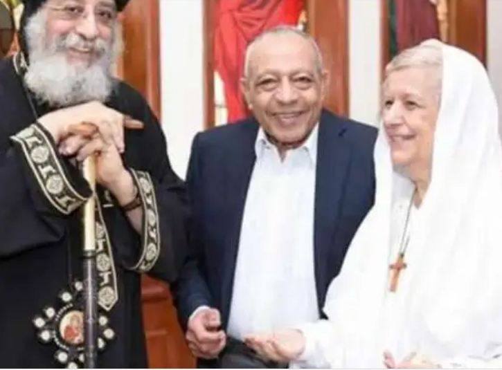 تفاصيل لقاء قداسة البابا تواضروس الثاني مع ماجي جبران رائدة العمل المجتمعي 3 images 18