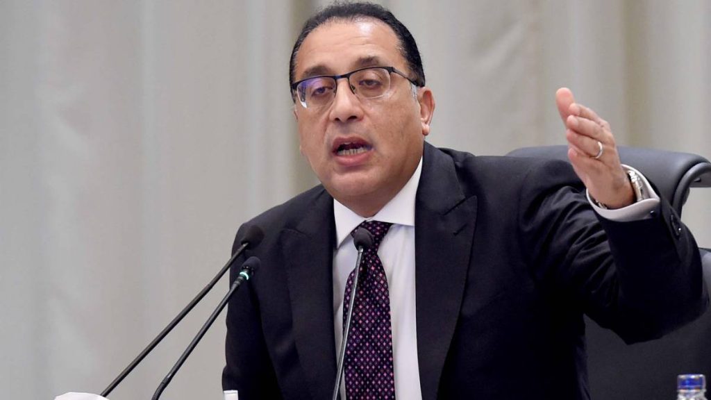 بعد إعلان رئيس الوزراء تفاصيل اكتشاف بترولي جديد تعرف على الفيوم 5 4 رئيس الوزراء يكشف عن الفئات المستحقة للدعم