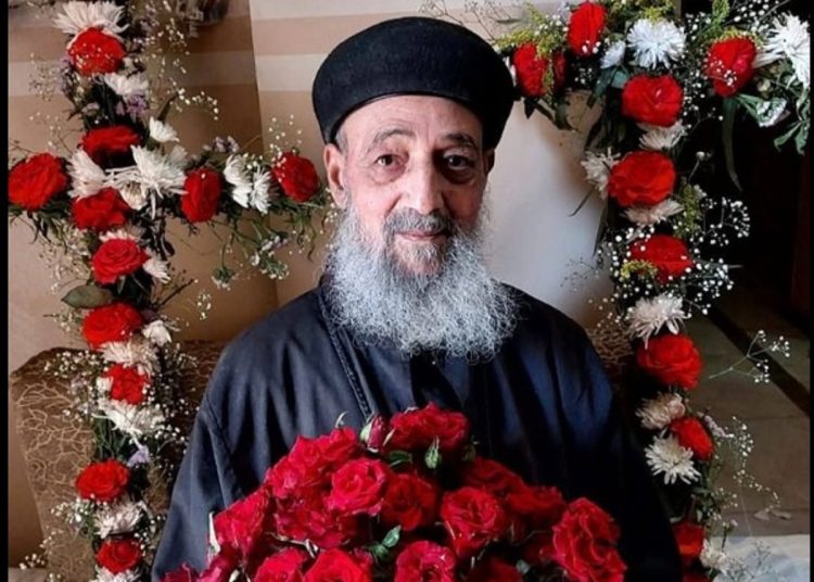 نياحة القمص سلامة سمعان بعد خدمة كهنوتية 41 سنة والبابا تواضروس يقدم خالص التعازي 1 القمص سلامة سمعان