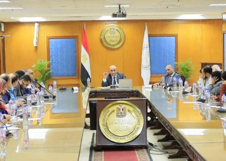 وزير التربية والتعليم يوضح تفاصيل هامة جديدة بشأن نظام البكالوريا المصرية 1 2018 4 8 10 47 37 884 423