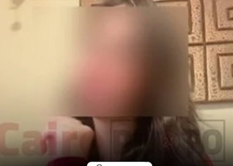 القبض على بلوجر شهيرة متهمة بارتكاب أفعال مخلة في القاهرة الجديدة و زوجها يكشف التفاصيل 1 2018 4 8 10 47 37 884 429