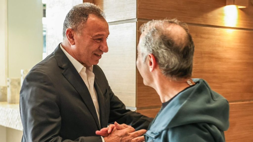 قرار رئيس النادي الأهلي بشان فكرة رحيل مارسيل كولر و مباراة بيراميدز تحسم المصير 2 رئيس النادي الأهلي يمنح كولر فرصة إضافية