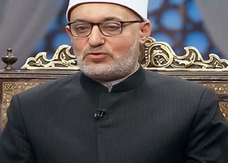رد فعل الدكتور نظير عياد على شاب من مواقع التواصل أنتو جايبين مفتي مسيحي 1 2018 4 8 10 47 37 884 86