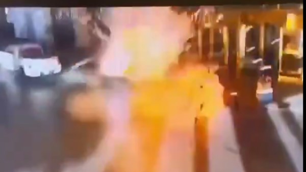 عاجل بالصور انفجار سيارة أمام فندق ترامب والشرطة الأمريكية تكشف عدد الضحايا والمصابين 4 5 1 2