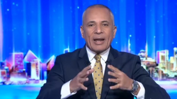 أيام الطربوش الأحمر أحمد موسى يهاجم وزير التعليم بعد نظام البكالوريا 2 إنتقاد أحمد موسى لنظام التعليم الحالي