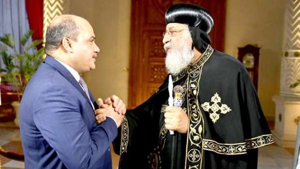 محمد الباز يكشف عن دوافعه لكتابة شهادة البابا تواضروس وتحليل لواقع الكنيسة 2 كتاب شهادة البابا تواضروس ل محمد الباز