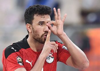 رسميا تريزيجيه في الأهلي الأحمر يعلن تعاقده مع اللاعب لمدة 5 سنوات