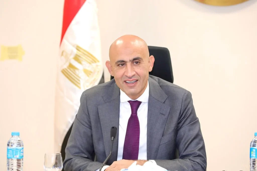 وزير التربية والتعليم يوضح تفاصيل هامة جديدة بشأن نظام البكالوريا المصرية 3 قرار وزير التعليم