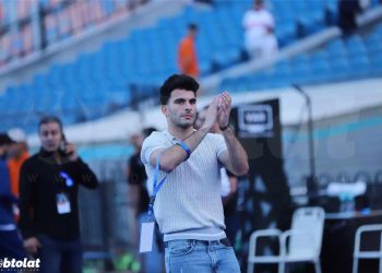 بعد هزيمة الزمالك زيزو يثير الجدل يرفض أتوبيس النادي ويرحل في ميكروباص