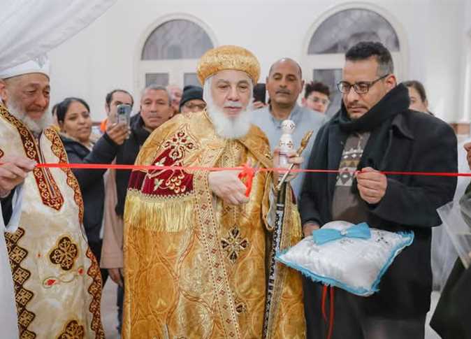 بالصور تدشين كنيسة جديدة بيد الأنبا بڤنوتيوس تحمل اسم شهداء إيبارشية سمالوط في المنيا 2 تدشين كنيسة جديدة تحمل اسم شهداء إيبارشية سمالوط