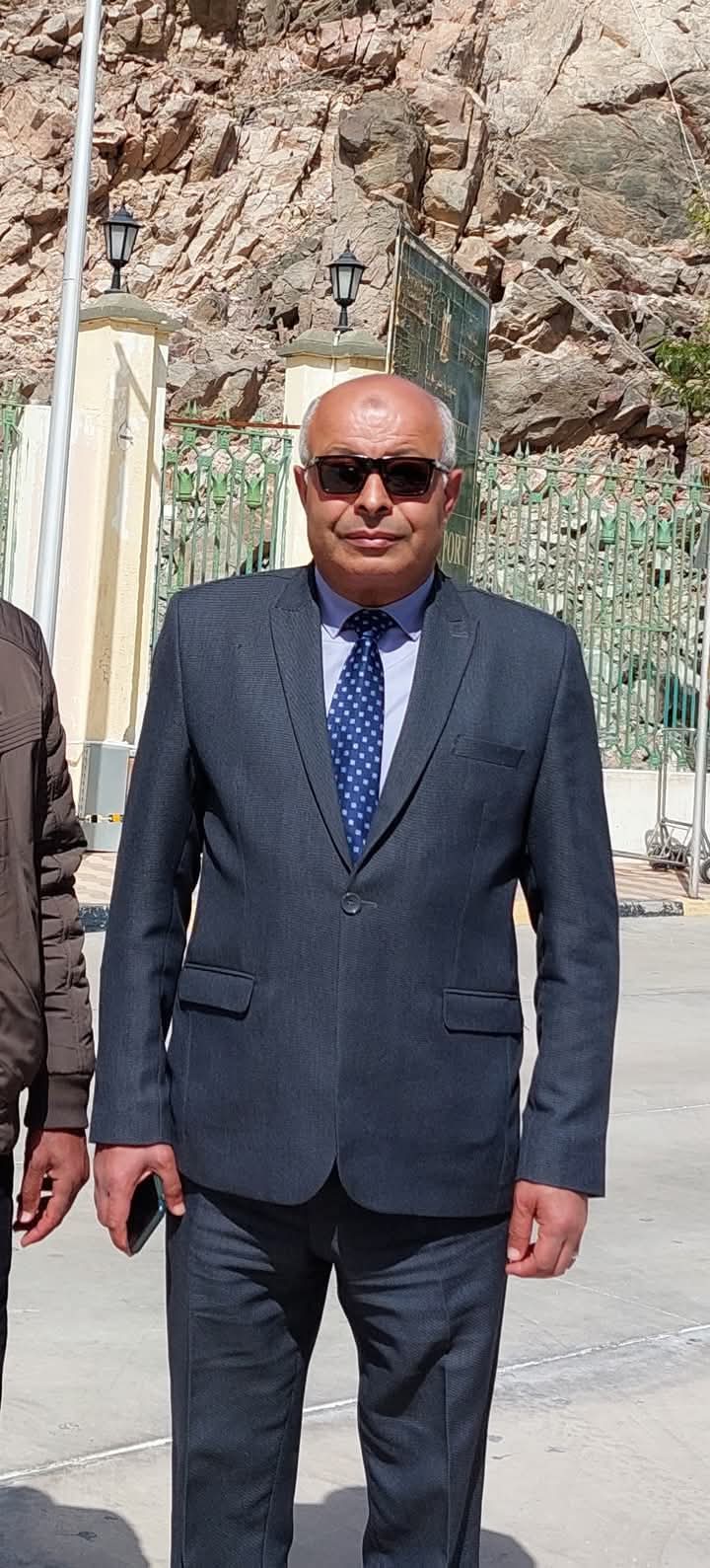 عاجل بالصور مصرع مستشار محافظ جنوب سيناء ومساعد المحافظ و سائق السيارة 2 اللواء الراحل طلعت العنانى مستشار محافظ جنوب سيناء