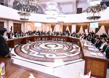 بالصور البابا تواضروس الثاني يترأس الجلسة الافتتاحية لمجلس الشباب السكندري