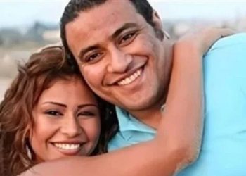 شيرين عبدالوهاب في ورطة عائلية حكم بحبس شقيقها بسببها أدى لدخول والدتها المستشفى