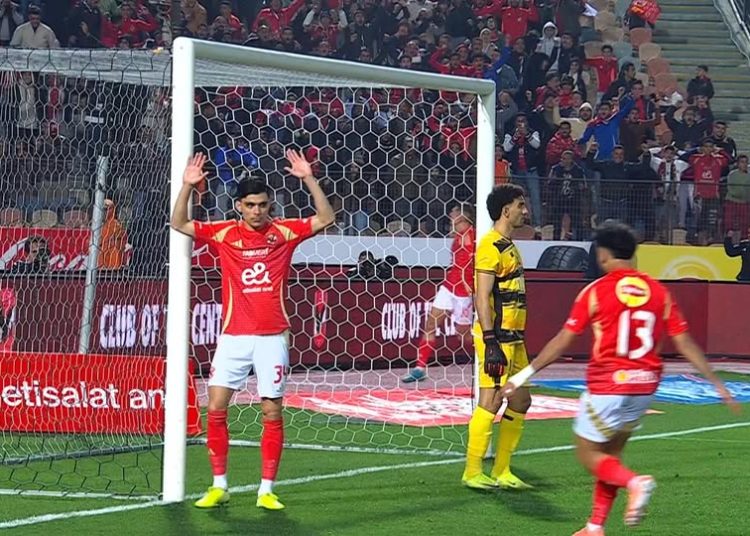 أشرف بن شرقي يحترم تاريخه و يرفض الاحتفال بهدفه الأول مع الأهلي ضد الزمالك 1 تركيز الأهلي على المباريات المقبلة