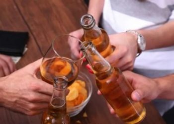 سهرة بالخمور وسط الموتى ماذا حدث داخل مشرحة أسوان بين عامل واثنين من اصدقائه