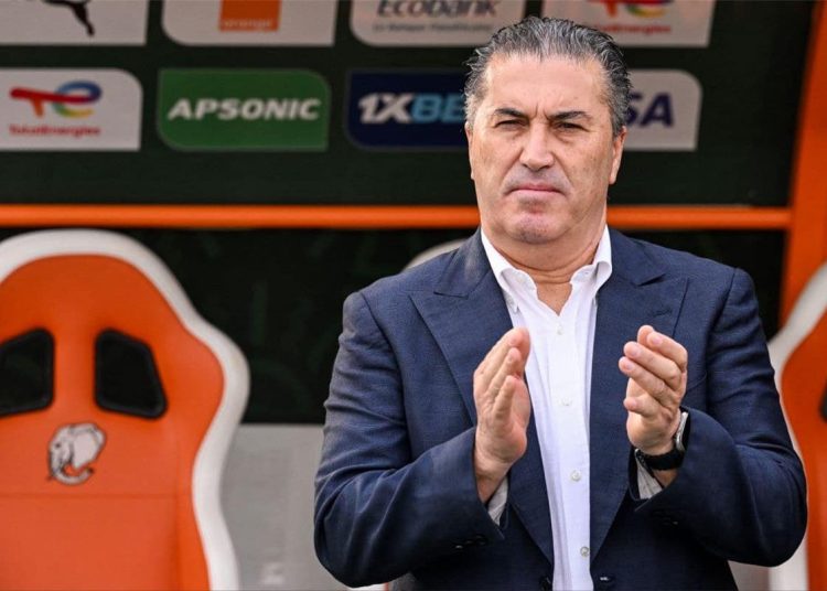فرمان بيسيرو يصدم لاعبي الزمالك بعد التعادل في لقاء القمة 1 modrb z large 1