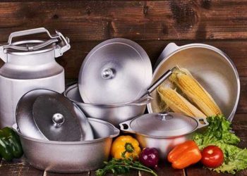 الطهي الخطيرة في الأواني الألومينيوم