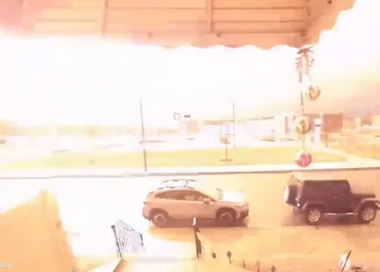أمريكا على صفيح ساخن كارثة جوية جديدة سقوط طائرة قرب فيلادلفيا وكشف تفاصيل الحريق الهائل 1 سقوط طائرة قرب فيلادلفيا