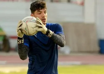 بعد طرد محمد صبحي معتمد جمال يضرب بيد من حديد ويطبق عقوبات نارية على الحارس 11 طرد محمد صبحي