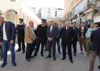 القاهرة تبدء إخلاء الموسكى