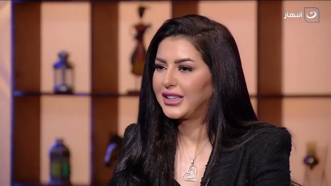 قبل رحيلها بأيام إيناس النجار تنهار على الهواء لهذا السبب 4 الفنانة إيناس النجار