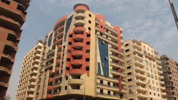 الحكومة المصرية تفاجئ المواطنين بتعديل جديد بمشروع الضرائب العقارية 2025 أعرف متى تدفع ضريبة على سكنك الخاص 2 تحذير من العقارات المخالفة