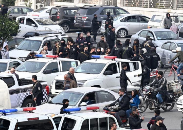 تصعيد جديد بين قوات الأمن السوري وفلول النظام السابق اقتربت من دمشق 1 قوات الأمن السوري
