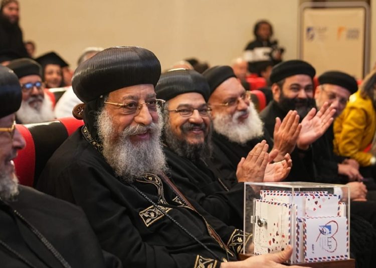 بالصور البابا تواضروس الثاني يشهد تخريج الدفعة الثانية من برنامج لوجوس للقيادة 1 261 687 073740 81