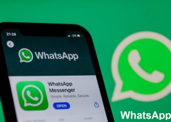 12 تطبيقًا على الهاتف تصورك دون علمك