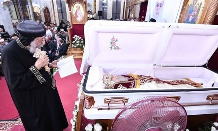 هذا هو الأنبا باخوميوس بقلم قداسة البابا تواضروس الثاني 1 البابا تواضروس والأنبا باخوميوس
