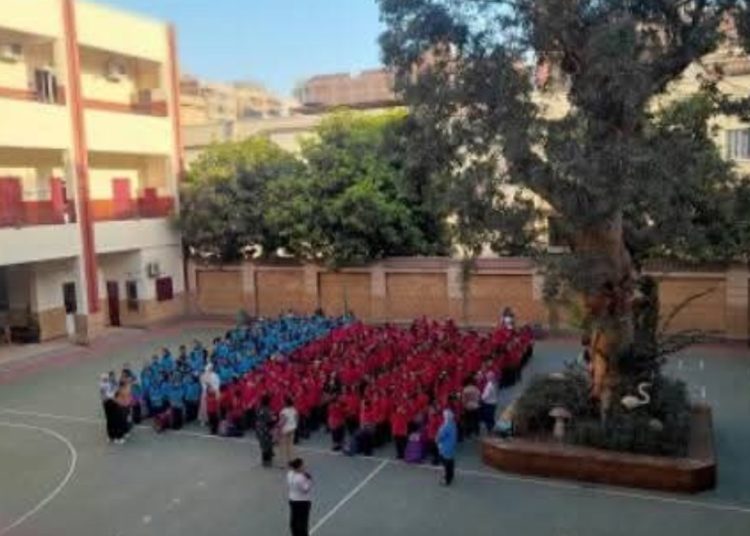 أقدام متورمة وضربات شمس واقعة عقاب جماعي لتلميذات داخل مدرسة تغضب أولياء الأمور 1 عقاب جماعي لتلميذات